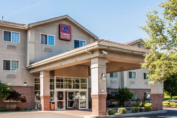 Hotel Comfort Suites (Clackamas)